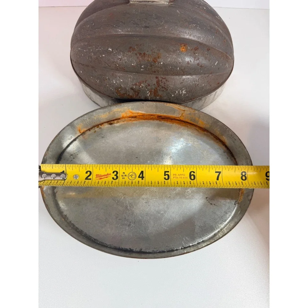 Vintage Pudding tin mold melon shaped, rusty‎ crusty country core decor